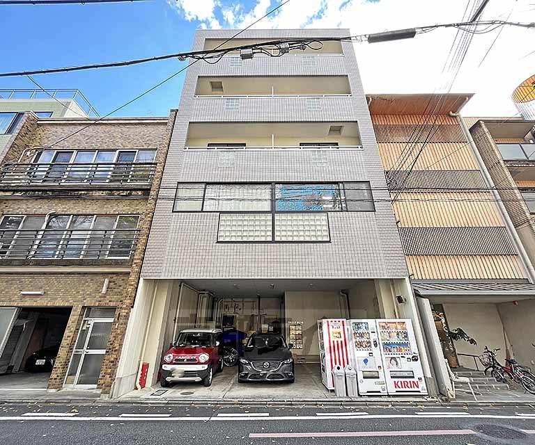 京都市烏丸線 丸太町駅(京都市営) 徒歩8分 5階建 築35年