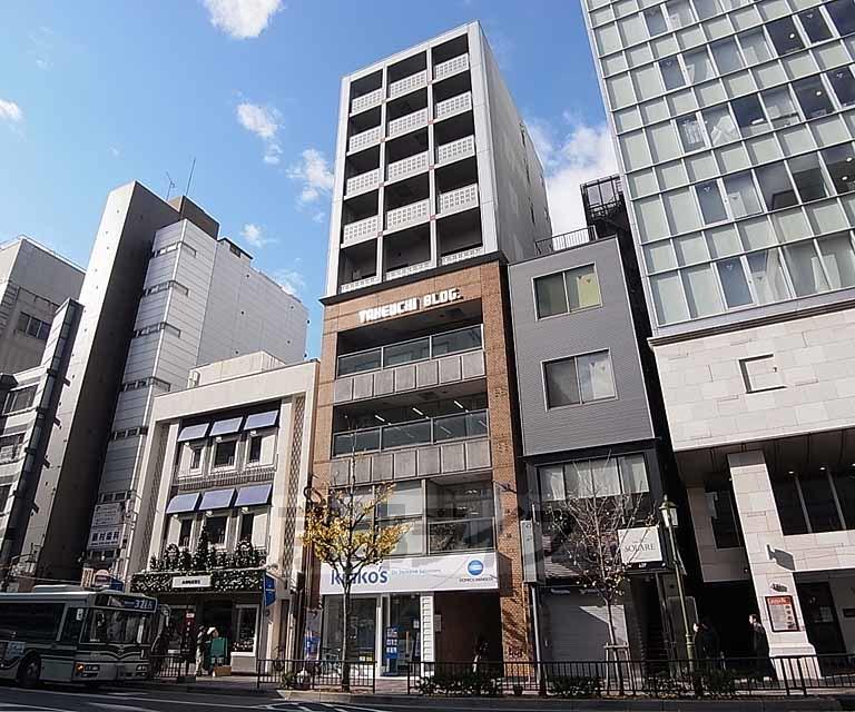 京都市東西線 京都市役所前駅 徒歩2分  築31年(1K/6階)