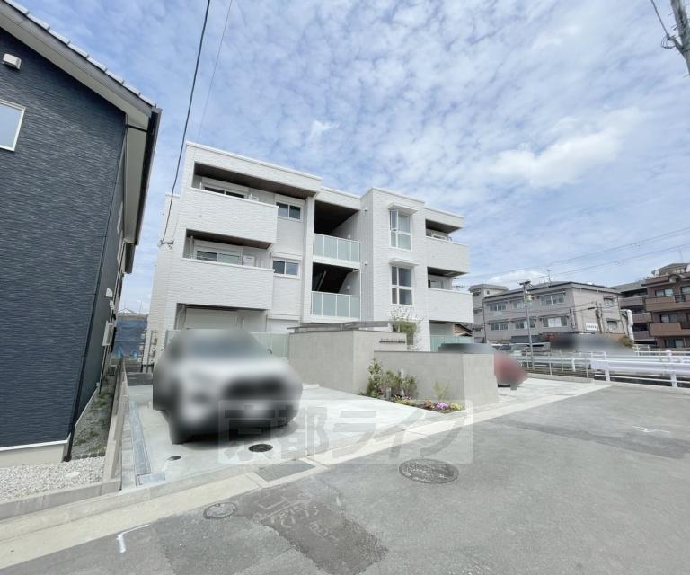 片町線 長尾駅(大阪) 徒歩3分 3階建 築1年