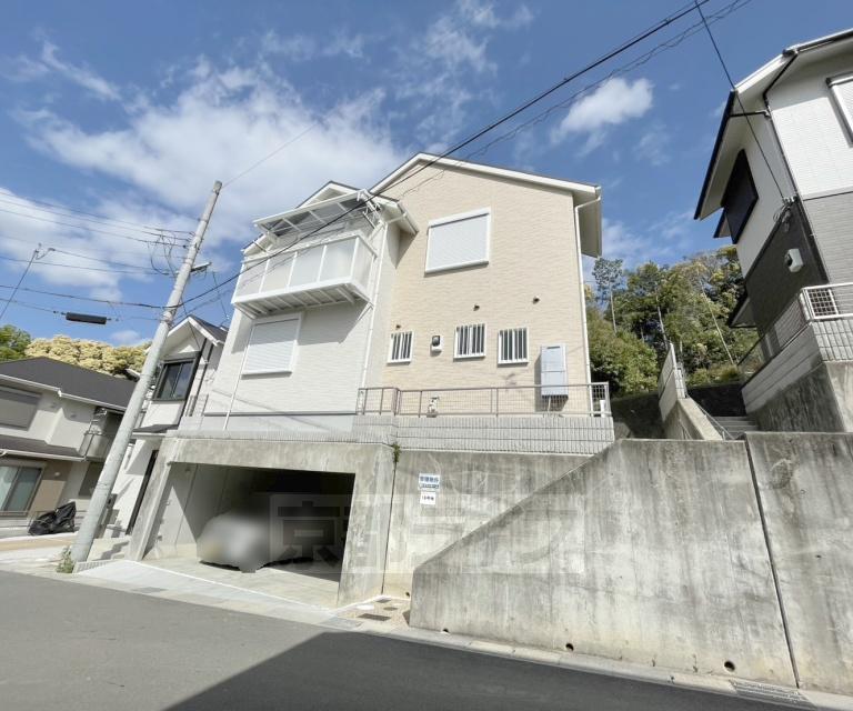 片町線 大住駅 徒歩20分  築1年(3LDK)