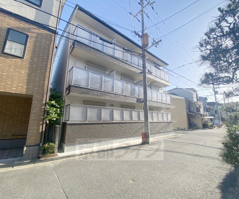 京都市東西線 太秦天神川駅 徒歩9分  築1年