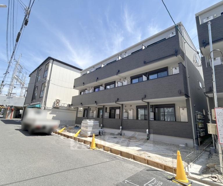 京阪電気鉄道京阪線 牧野駅 徒歩5分 3階建 築1年