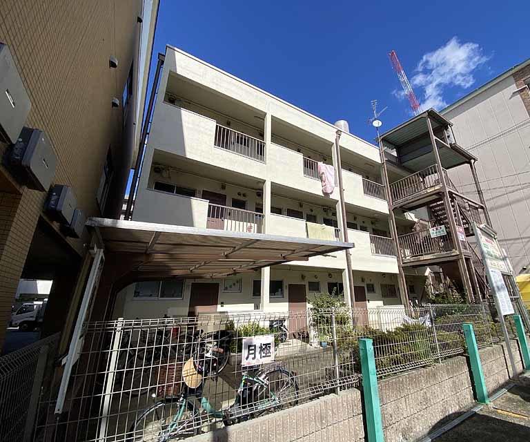 阪急電鉄京都線 西京極駅 徒歩13分  築54年