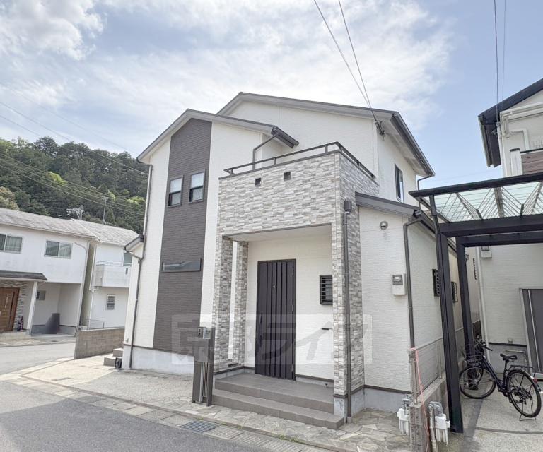 京阪電気鉄道京津線 追分駅(滋賀) 徒歩13分  築10年(4LDK)