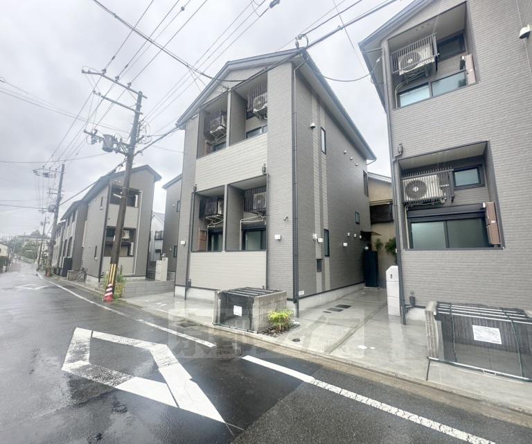 京阪電気鉄道京阪線 藤森駅 徒歩10分 2階建 築1年