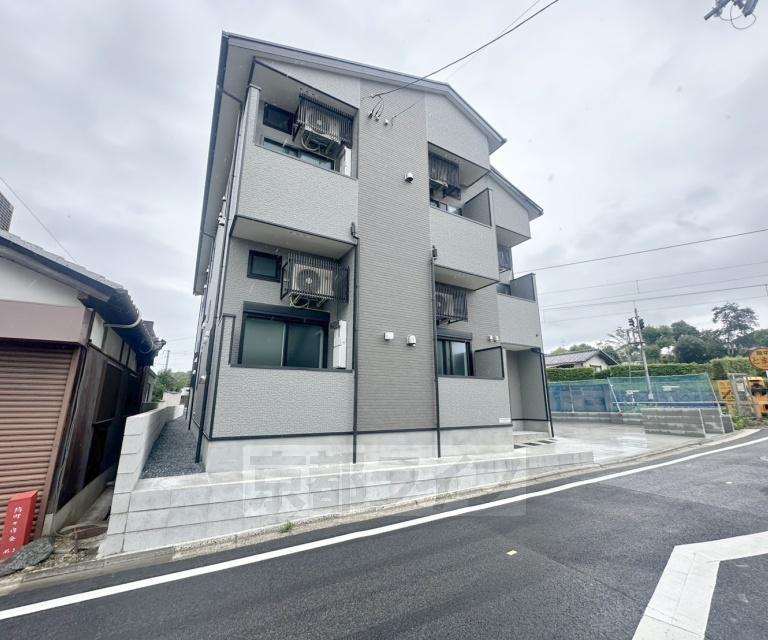 京阪電気鉄道京阪線 藤森駅 徒歩12分  築1年(1K/2階)