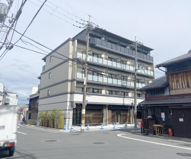 京福嵐山本線 蚕ノ社駅 徒歩4分 5階建 築1年