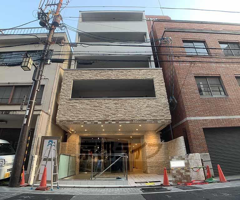 京都市烏丸線 烏丸御池駅 徒歩7分 5階建 築7年