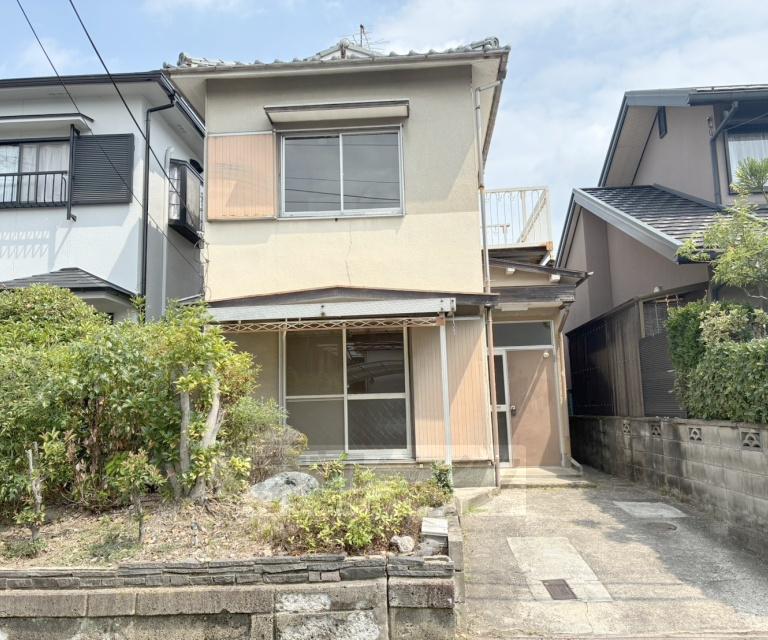 近鉄京都線 伊勢田駅 徒歩18分  築56年(3LDK)