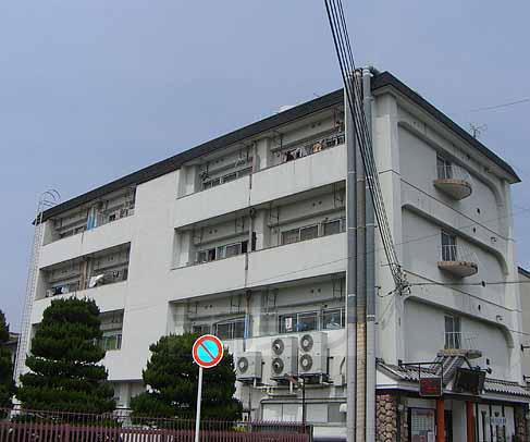 京都市東西線 西大路御池駅 徒歩8分  築49年