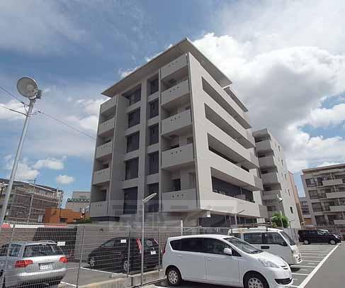 京都市東西線 太秦天神川駅 徒歩1分  築22年