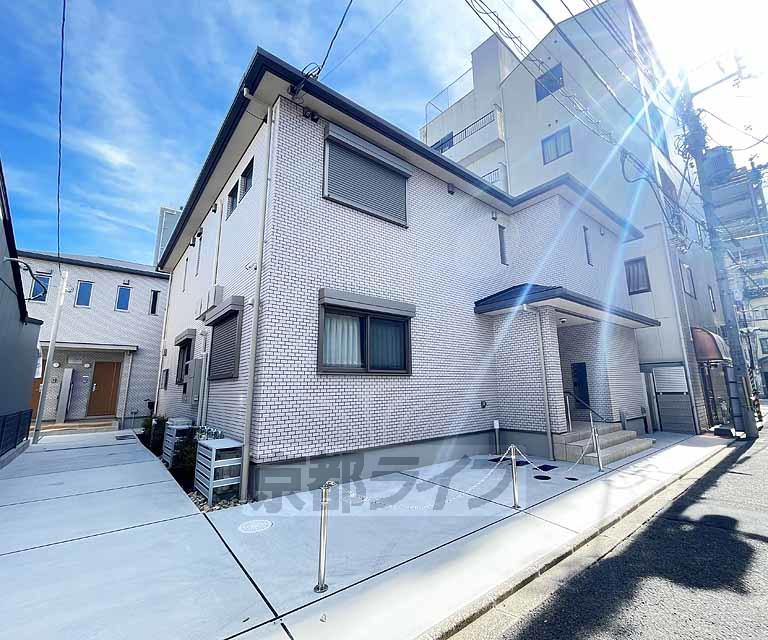 京都市東西線 二条駅 徒歩3分 2階建 築5年