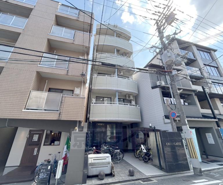 京都市烏丸線 烏丸御池駅 徒歩5分  築35年(2DK/3階)
