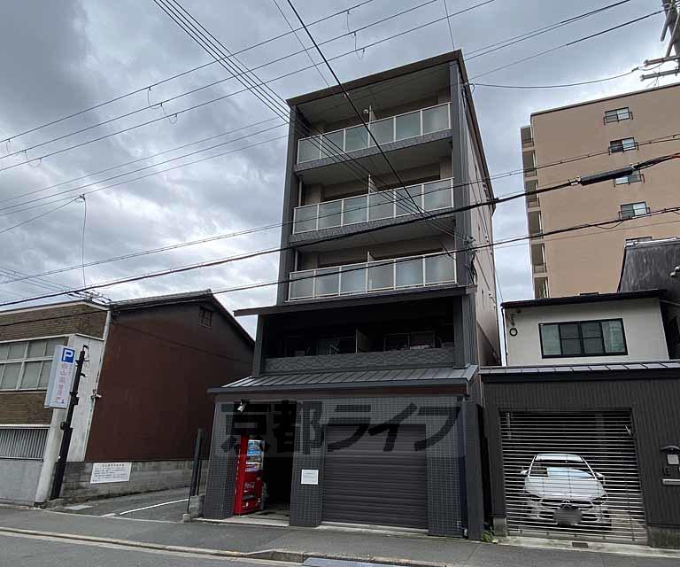 京都市烏丸線 四条駅(京都市営) 徒歩9分  築18年