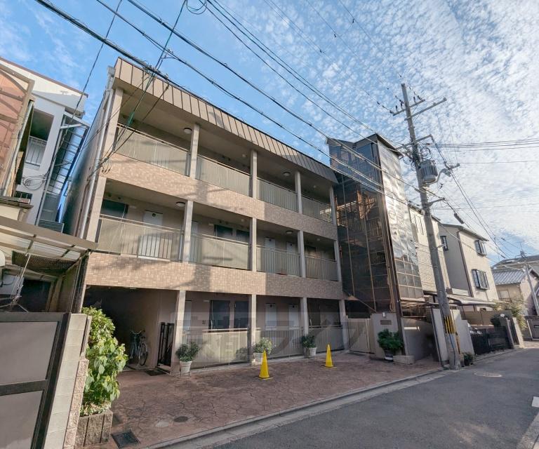 京阪電気鉄道鴨東線 出町柳駅 徒歩5分  築49年(1K/2階)