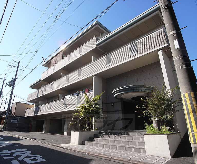 京阪電気鉄道京阪線 伏見桃山駅 徒歩10分  築32年