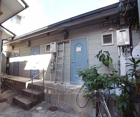 近鉄京都線 桃山御陵前駅 徒歩2分  築33年