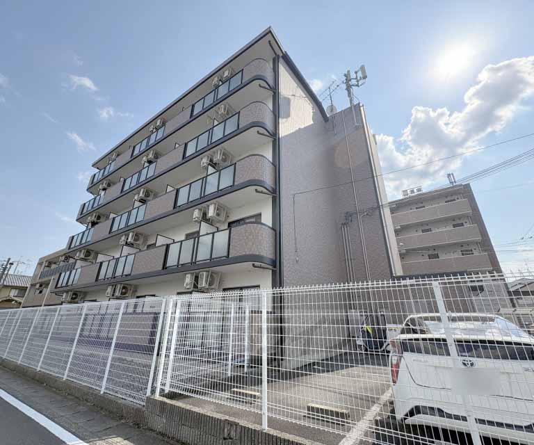 阪急電鉄嵐山線 上桂駅 徒歩10分  築27年