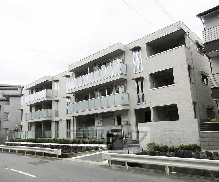 京都市東西線 小野駅(京都) 徒歩8分 3階建 築7年