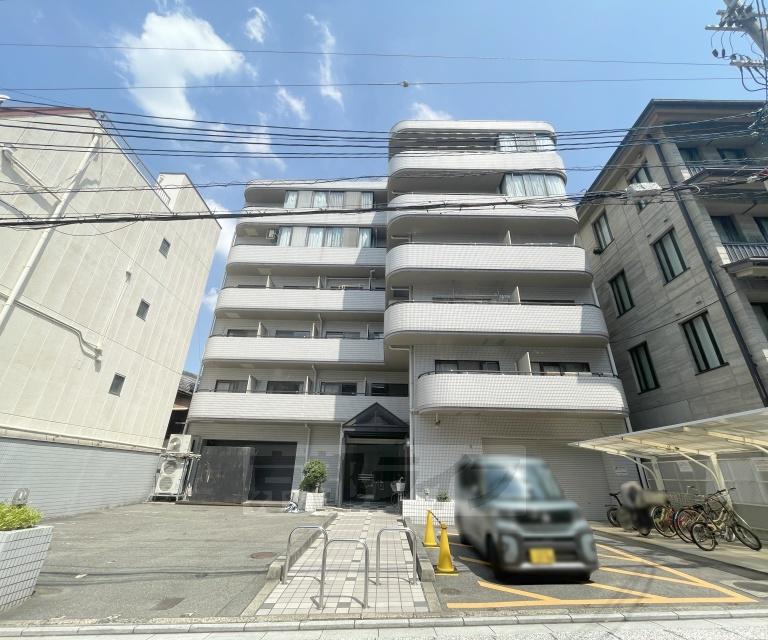 京阪電気鉄道京阪線 祇園四条駅 徒歩10分  築37年(1DK/3階)