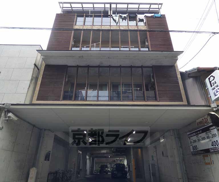 京阪電気鉄道京阪線 祇園四条駅 徒歩5分  築25年(1K/2階)