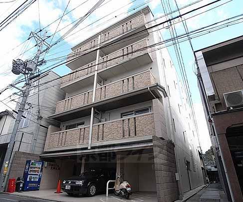 京阪電気鉄道京阪線 清水五条駅 徒歩5分  築22年