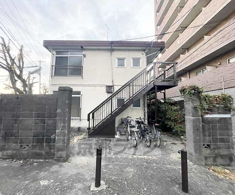 京阪電気鉄道京阪線 清水五条駅 徒歩3分 2階建 築50年