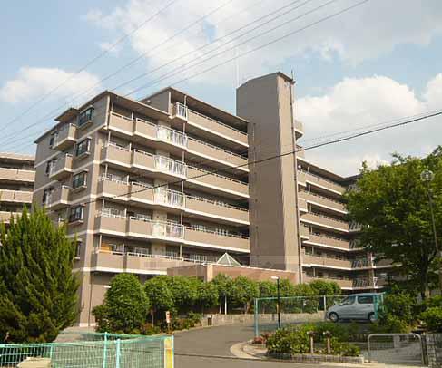 ユニライフ宇治六番館