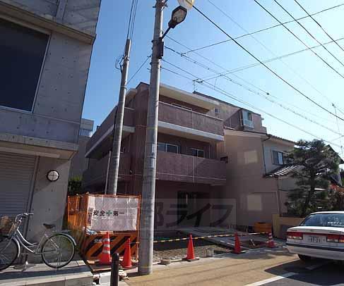 山陰本線 嵯峨嵐山駅 徒歩2分  築17年(2LDK/3階)