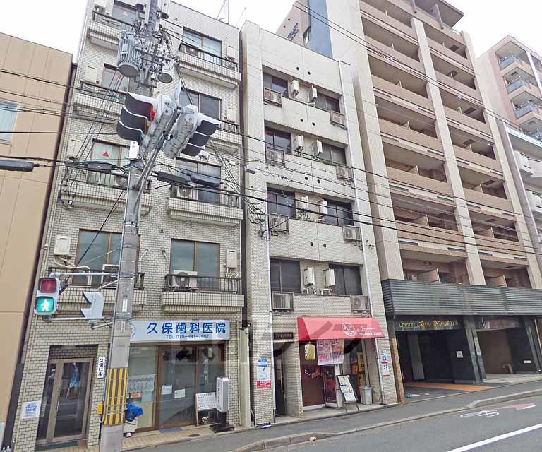山陰本線 二条駅 徒歩11分  築43年(1K/4階)