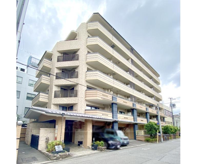 京阪電気鉄道鴨東線 神宮丸太町駅 徒歩4分  築23年(3LDK/6階)