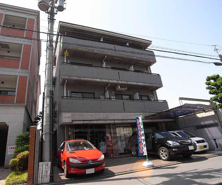 京阪電気鉄道鴨東線 神宮丸太町駅 徒歩12分 5階建 築32年