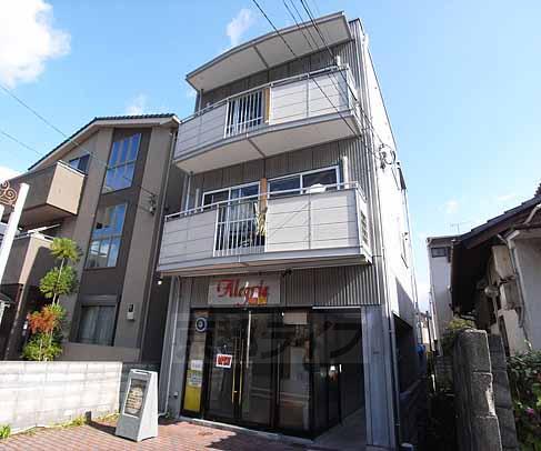阪急電鉄嵐山線 嵐山駅(阪急) 徒歩5分  築32年(2LDK/2階)