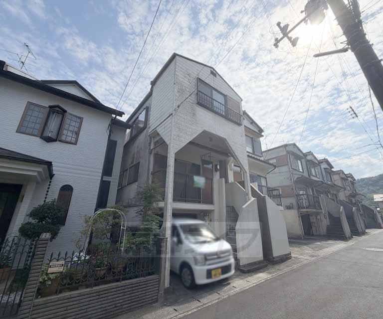 京阪電気鉄道京津線 追分駅(滋賀) 徒歩14分 3階建 築44年