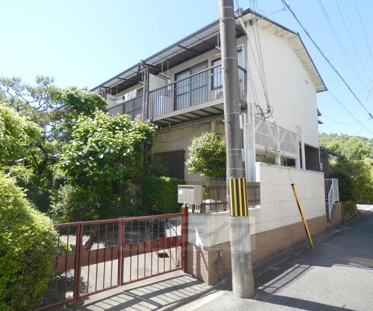 京福北野線 等持院・立命館大学衣笠キャンパス前駅 徒歩9分 2階建 築37年