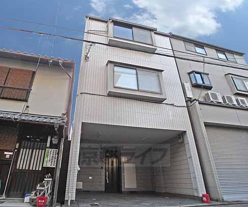 京阪電気鉄道鴨東線 神宮丸太町駅 徒歩4分 3階建 築33年