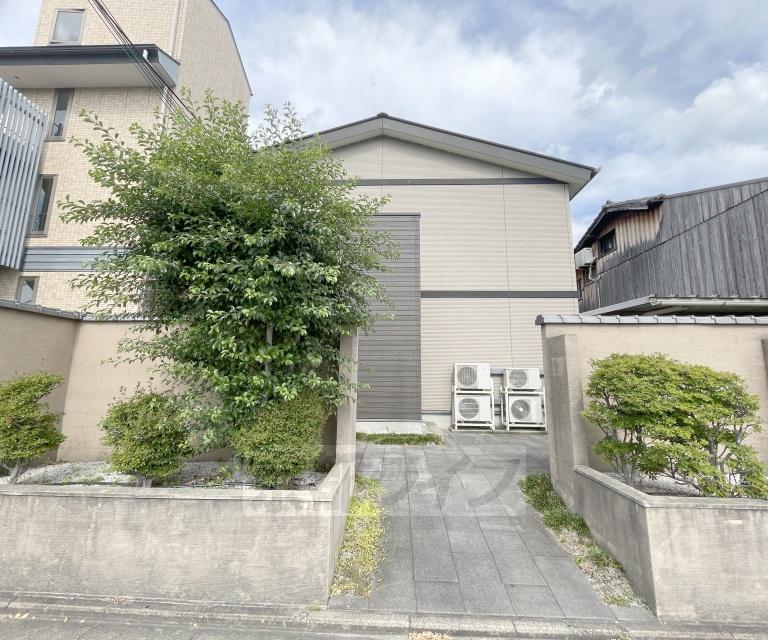 レオパレス川端御池(1K/2階)