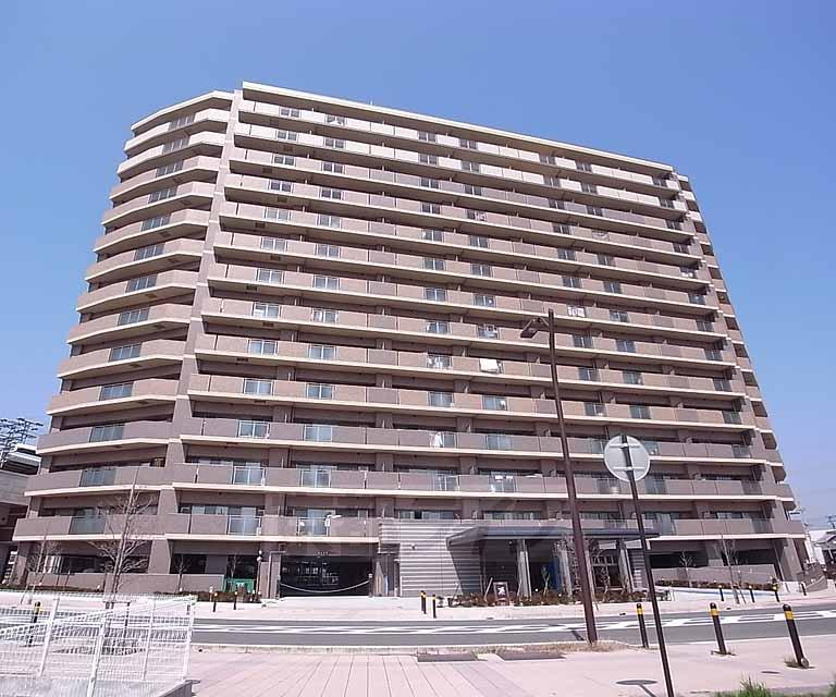 近鉄京都線 三山木駅 徒歩1分 14階建 築13年