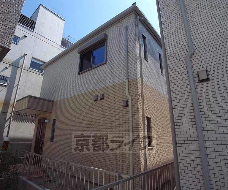 京都市烏丸線 北山駅(京都) 徒歩8分  築8年