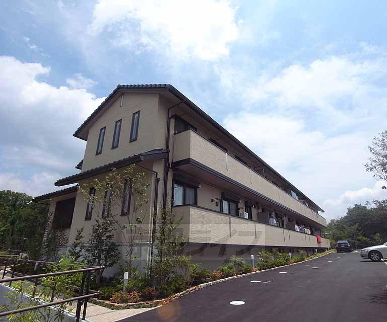 山陰本線 花園駅(京都) 徒歩20分  築13年