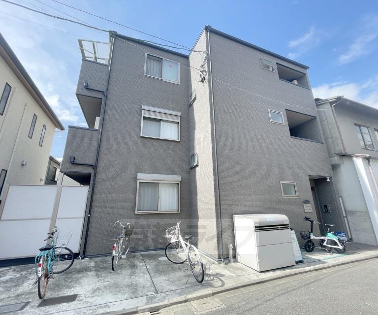 山陰本線 丹波口駅 徒歩6分  築8年(1K/3階)