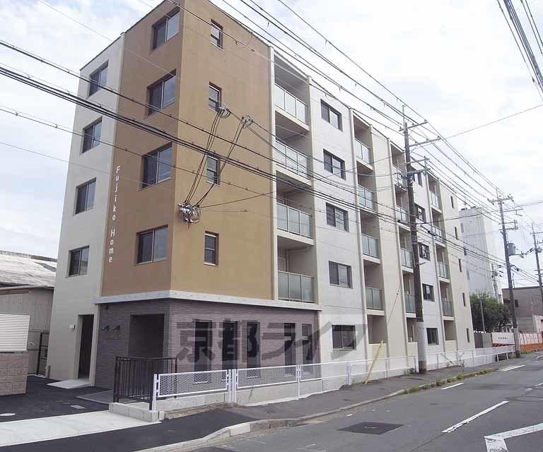京都市東西線 太秦天神川駅 徒歩14分  築8年