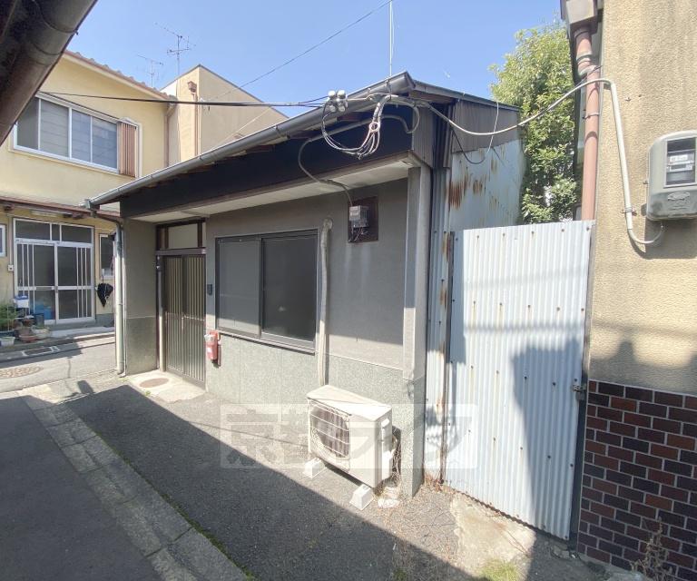 京福嵐山本線 西大路三条駅 徒歩3分  築62年(2K)