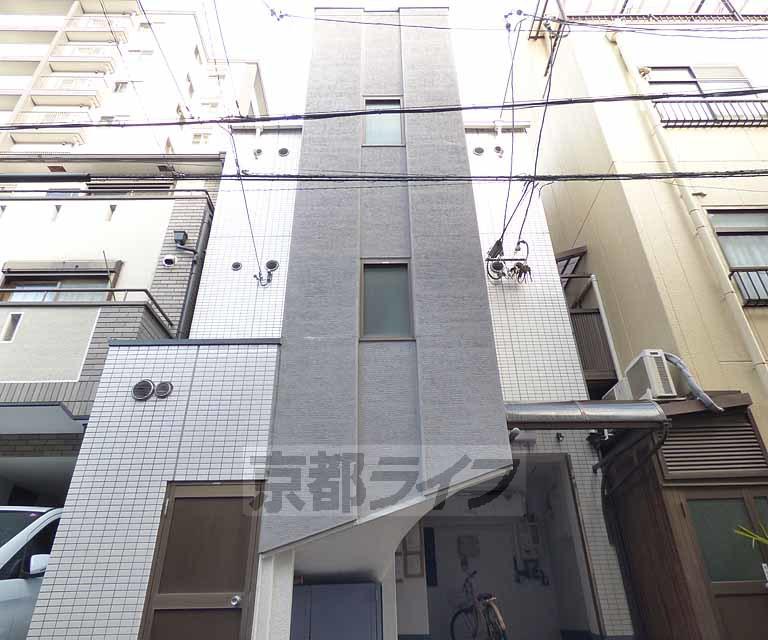 京都市東西線 二条城前駅 徒歩7分  築41年