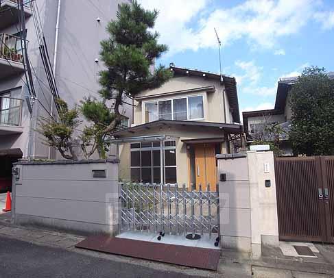 京都市烏丸線 北山駅(京都) 徒歩8分  築58年(6LDK)