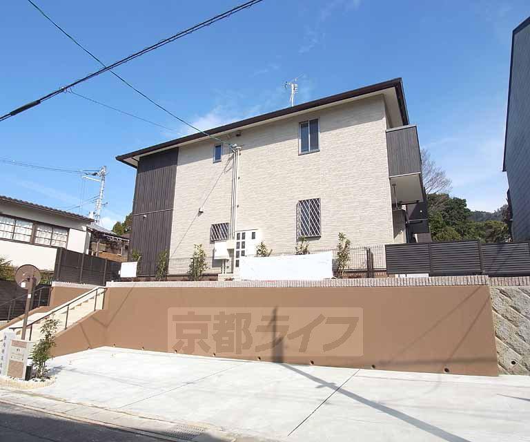 京阪電気鉄道鴨東線 神宮丸太町駅 徒歩30分  築12年