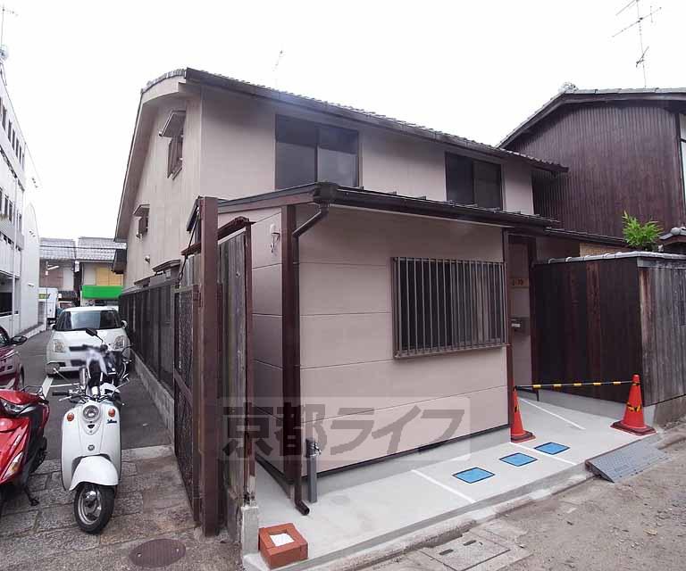 京阪電気鉄道鴨東線 出町柳駅 徒歩22分  築10年(1LDK/2階)
