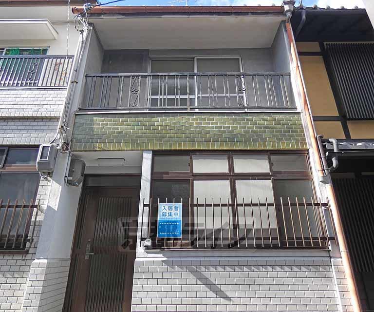 山陰本線 二条駅 徒歩6分  築101年