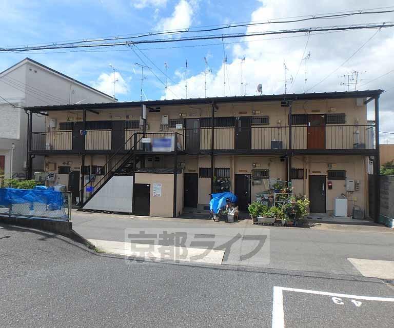 近鉄京都線 伊勢田駅 徒歩8分  築56年(2K/2階)
