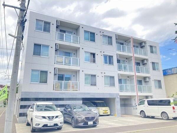 札沼線 八軒駅 徒歩1分 4階建 築7年